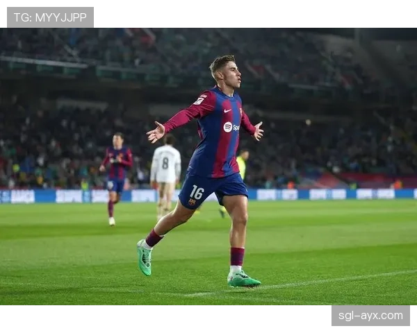 莱万特展现顽强斗志,客场逆袭斩获关键三分 莱万特展现顽强斗志,客场逆袭斩获关键三分