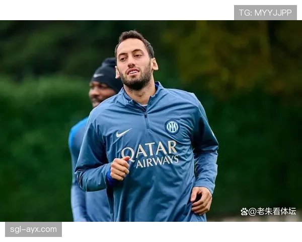 恰尔汗奥卢职业生涯轨迹:从土耳其新星到欧洲豪门核心的蜕变之路 恰尔汗奥卢职业生涯轨迹:从土耳其新星到欧洲豪门核心的蜕变之路