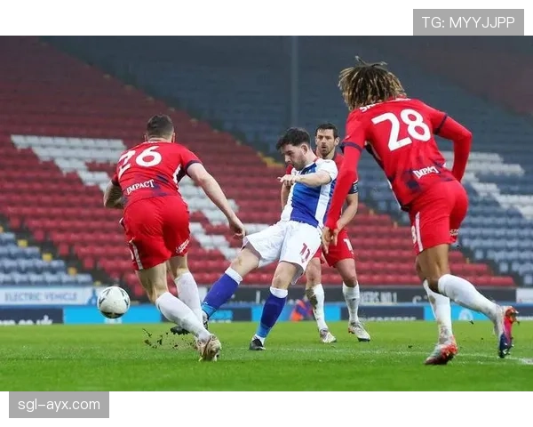 布莱克本深陷伤病危机，阵容告急表现引关注