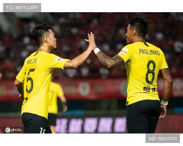 恩佐 vs 楚阿梅尼：后腰战术角色与攻防效率对比