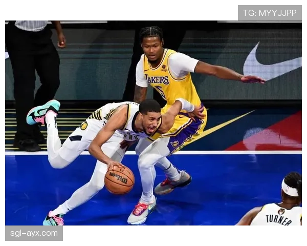 哈利伯顿挡拆组织成攻坚利器比上季更能主导节奏